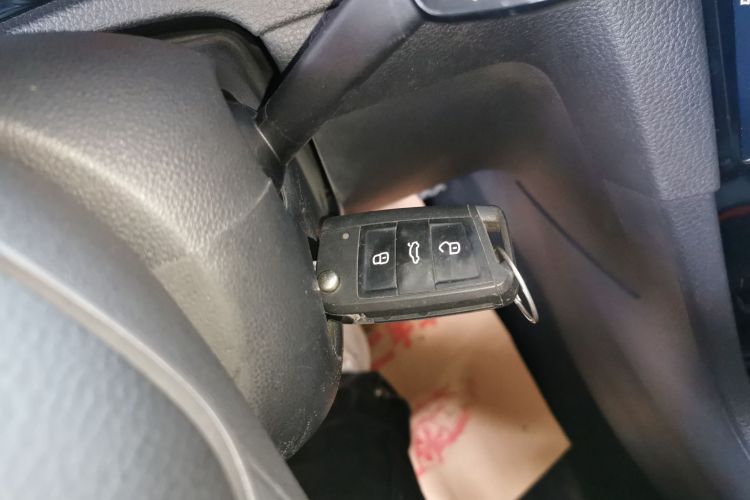 大众 高尔夫 2018款 1.6L 自动时尚型中控内饰11