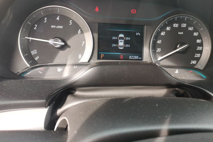 别克 英朗 2018款 18T 自动精英型中控内饰15