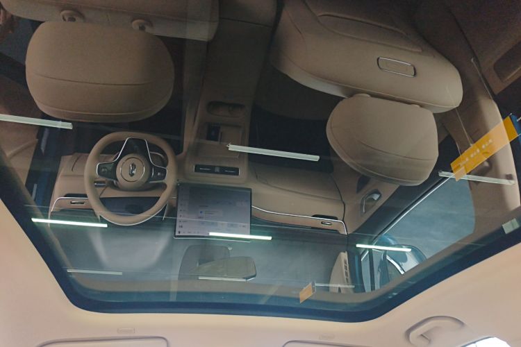 鸿蒙智行 尚界H5 2025款 增程 Max局部细节22