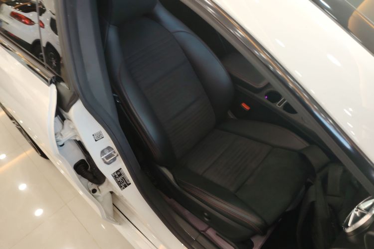 奔驰CLA 2019款 CLA 220 4MATIC局部细节41