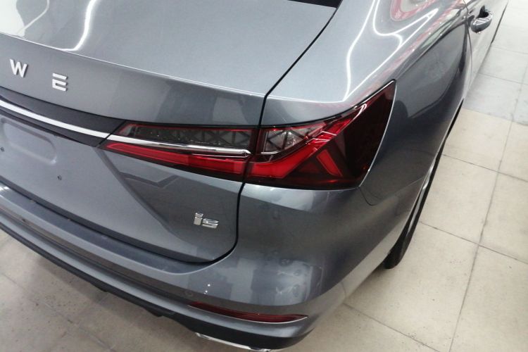 荣威i5 2023款 1.5L CVT豪华版车身外观6006