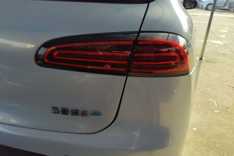 五菱汽车 五菱缤果PLUS 2024款 510km 旗舰版 四座版车身外观9