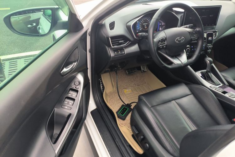 现代 菲斯塔 2019款 280TGDi 智速版 国VI中控内饰20