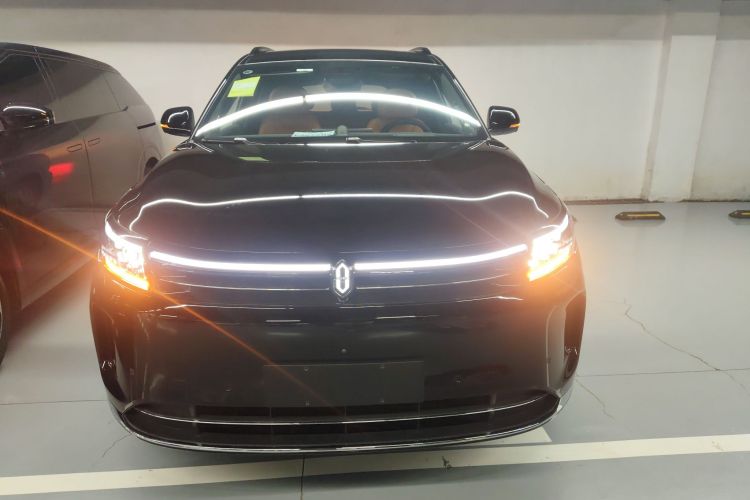 鸿蒙智行 问界M7 2024款 1.5T 智驾后驱Pro版 5座车身外观2