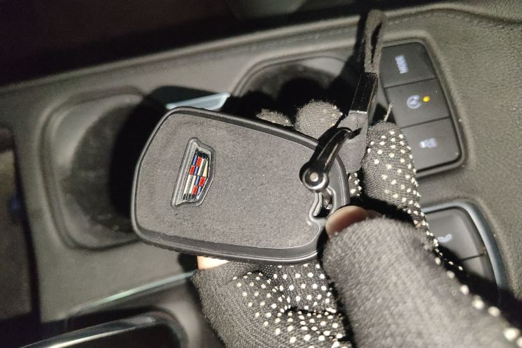 凯迪拉克XT4 2020款 改款 28T 两驱领先型中控内饰7001