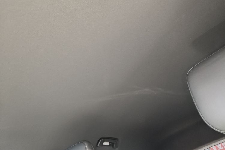 宝骏悦也Plus 2026款 301km旗舰版中控内饰22