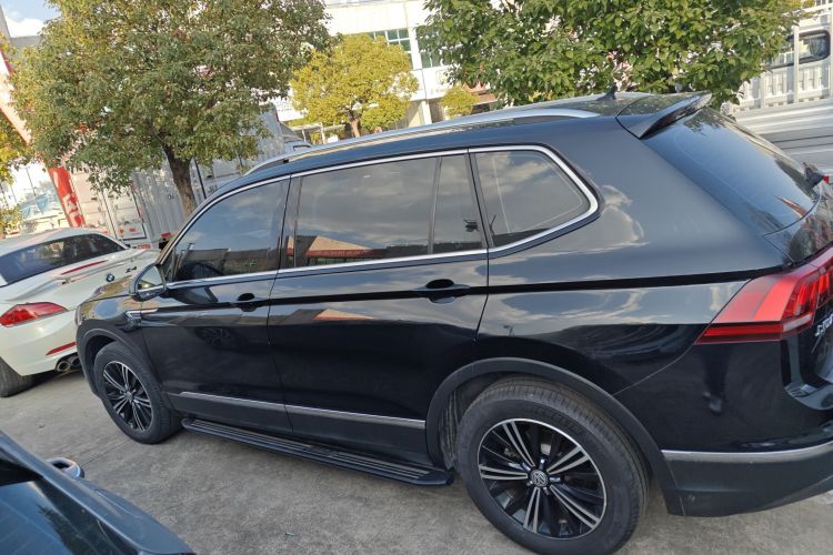 大众 途观L 2020款 330TSI 自动两驱全景舒适版 国VI车身外观4