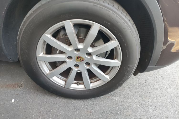 保时捷 2019款 Cayenne 3.0T车身外观10