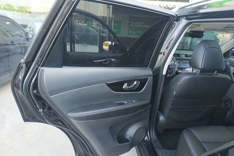 日产 奇骏 2020款 2.0L XL Premium CVT 2WD智联尊享版中控内饰49