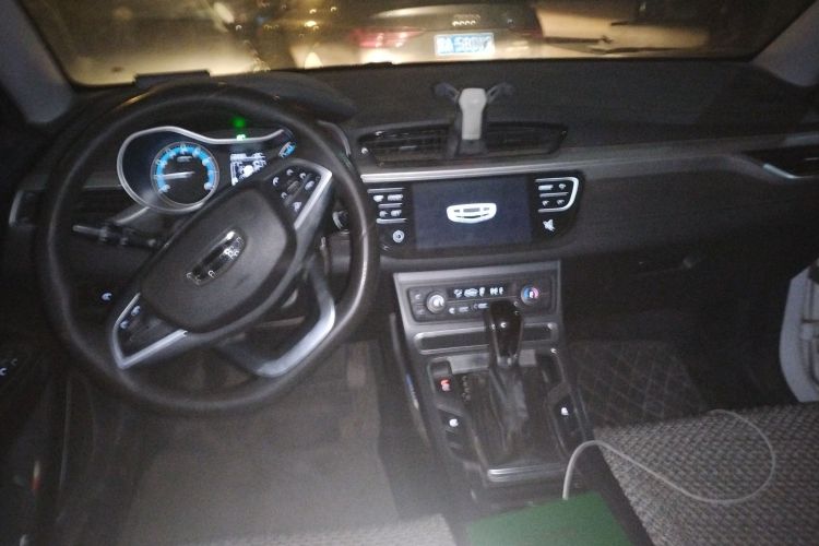 吉利汽车 帝豪 2020款 1.5L CVT豪华型中控内饰12
