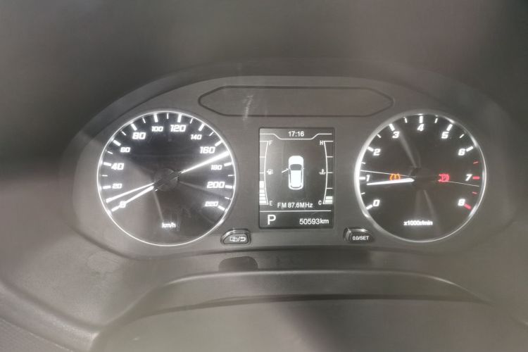 奇瑞 瑞虎5x 2019款 HERO 1.5L CVT时尚版中控内饰14