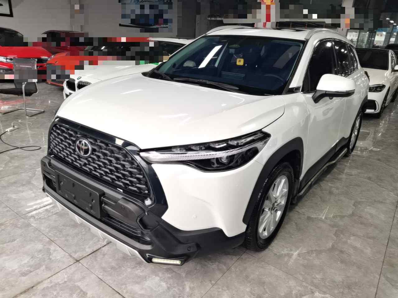 丰田 卡罗拉锐放 2023款 2.0L 精英版(2)