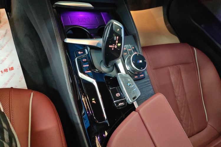 宝马5系 2023款 530Li 领先型 M运动套装局部细节18