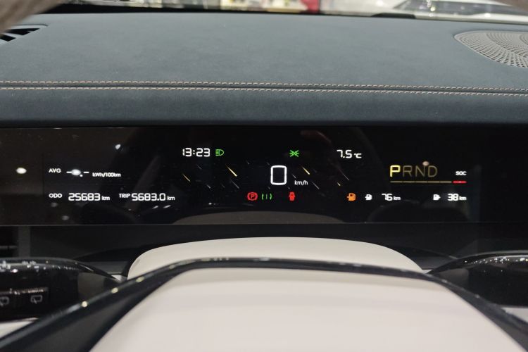 哪吒汽车 哪吒L 2024款 增程 310 闪充版局部细节14