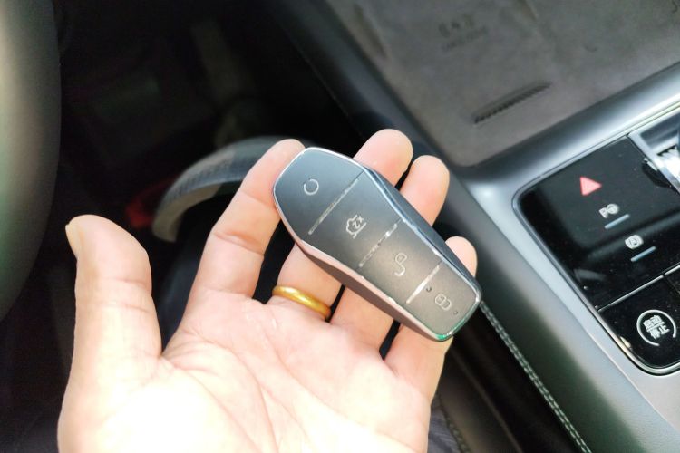 比亚迪 海狮07 EV 2024款 610长续航版中控内饰7001