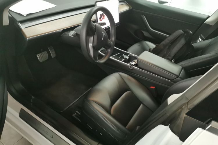 特斯拉 Model 3 2020款 改款 标准续航后驱升级版中控内饰19