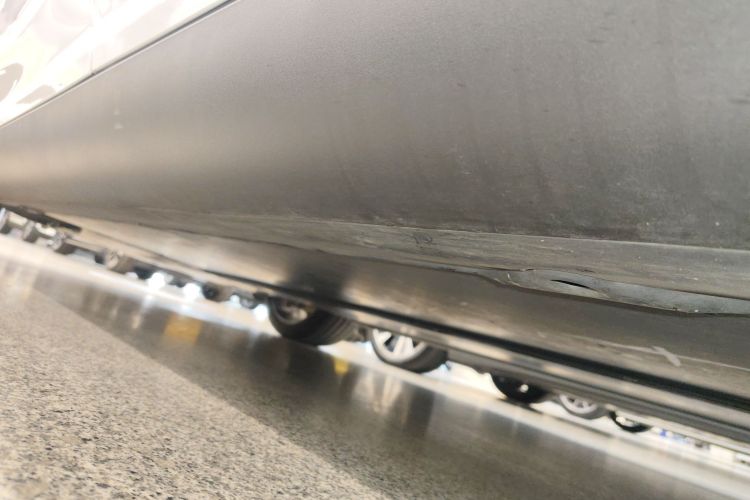 特斯拉 Model Y 2022款 改款 后轮驱动版局部细节9002