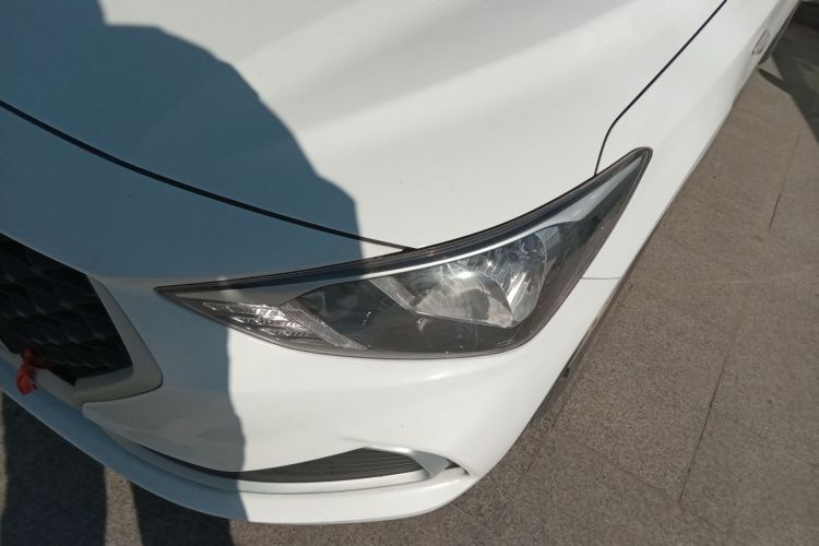 现代 悦动 2020款 1.6L 自动GL悦目版局部细节36