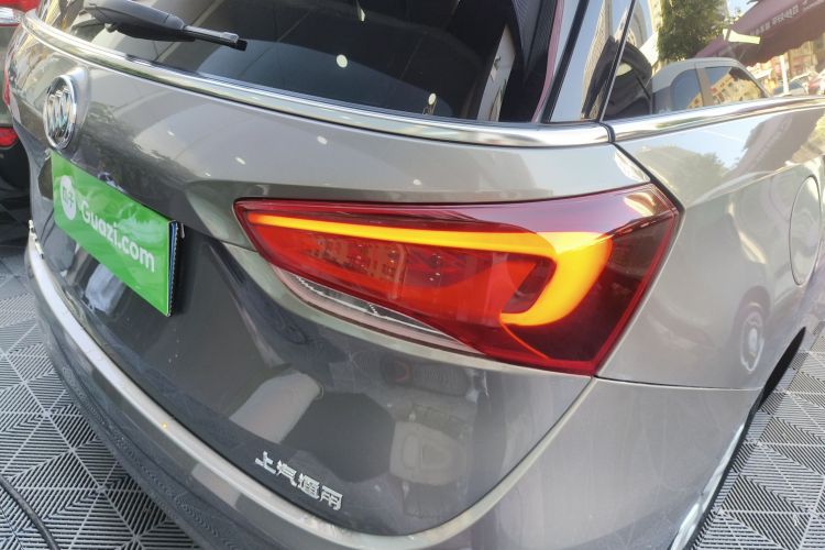 别克GL6 2018款 18T 6座精英型车身外观9