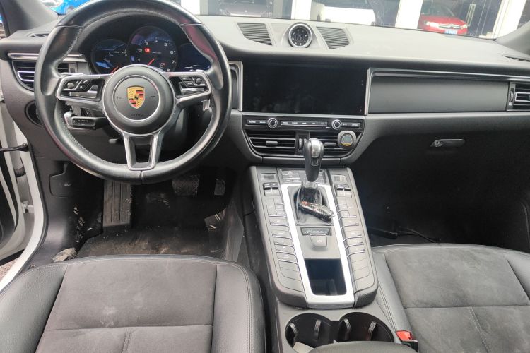 保时捷 2020款 Macan 2.0T中控内饰12