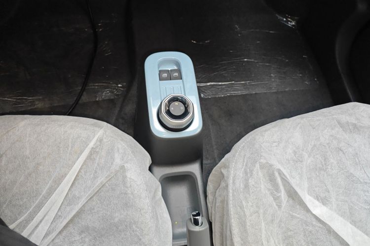 吉利银河 2024款 熊猫mini 200km 耐力熊局部细节18