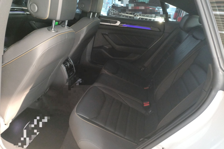 一汽-大众CC 2024款 380TSI 夺目版中控内饰21