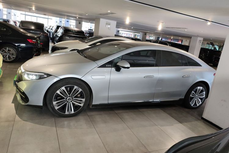 奔驰EQS 2022款 改款 450+ 先锋版车身外观4