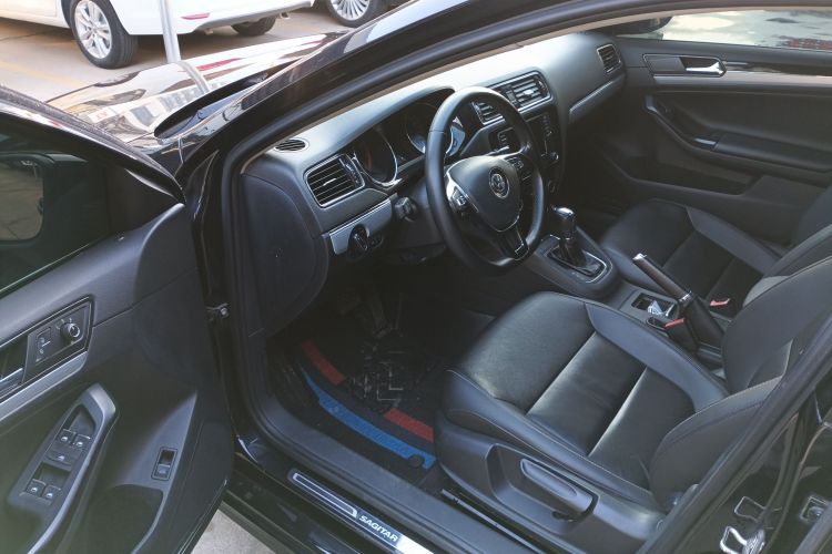 大众 速腾 2018款 1.6L 自动舒适型中控内饰7003