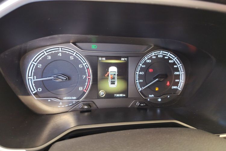 吉利汽车 远景X6 2020款 1.4T CVT尊贵型中控内饰14