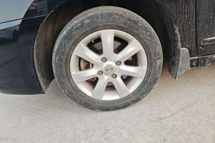 日产 轩逸 2012款 经典 1.6XE 手动舒适版车身外观6007