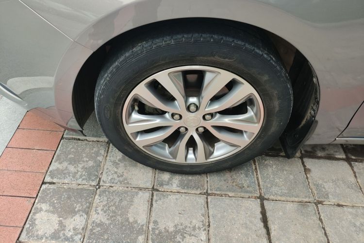 别克 英朗 2018款 18T 自动精英型车身外观6001