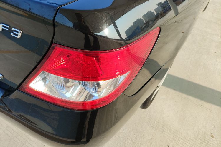 比亚迪F3 2020款 1.5L 手动经典型车身外观9