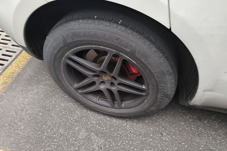 保时捷 2017款  Macan 2.0T车身外观6008