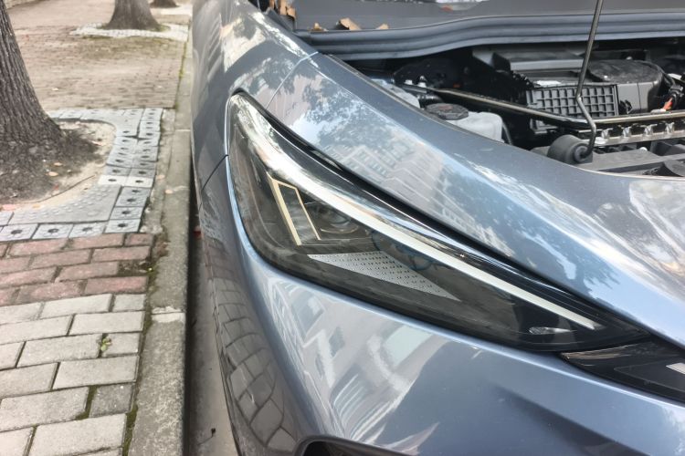 大众 ID.UNYX 与众 2025款 Pure车身外观6006