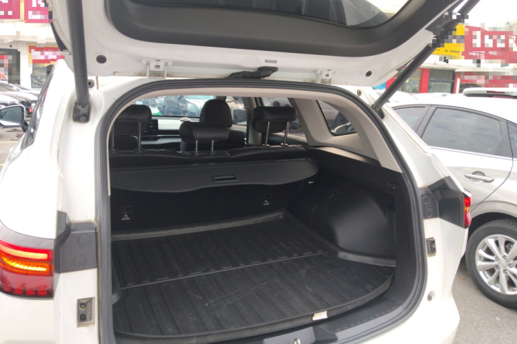 哈弗H6 2021款 第三代 2.0T 自动四驱Supreme+机舱底盘23