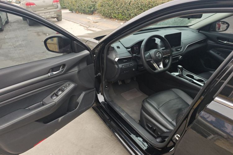 日产 天籁 2019款 2.0L XL 舒适版中控内饰20