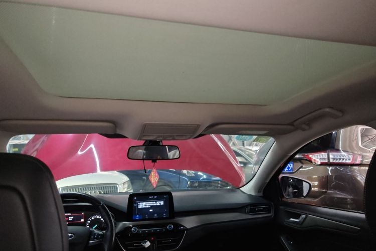 福特 福克斯 2020款 两厢 EcoBoost 180 自动锋潮型局部细节22