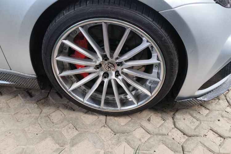 特斯拉 Model 3 2021款 改款二 Performance高性能全轮驱动版车身外观10