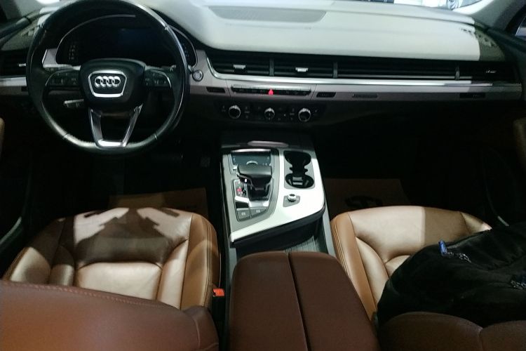 奥迪Q7 2018款 45 TFSI 技术型局部细节16
