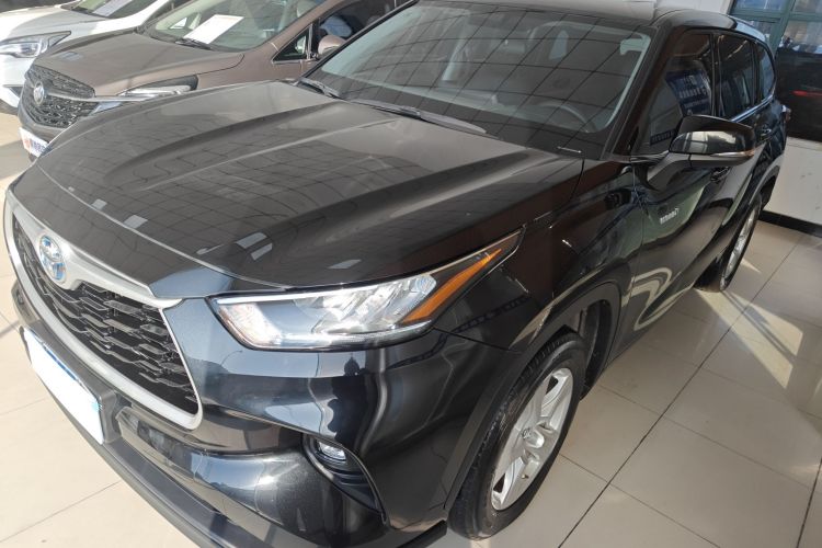 丰田 汉兰达 2022款 双擎 2.5L 四驱精英版 7座车身外观1