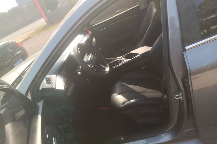 荣威i5 2021款 1.5L CVT钻石版中控内饰19