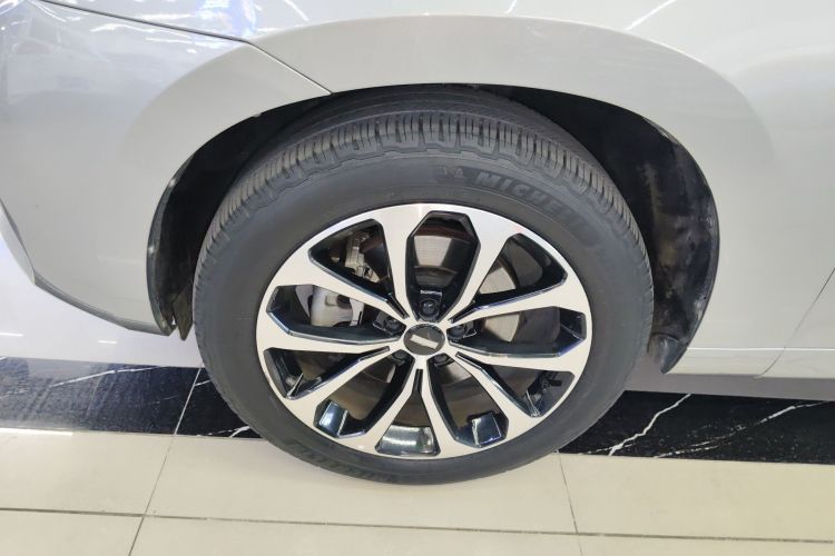 魏牌 VV7 2017款 2.0T 豪华型车身外观6007