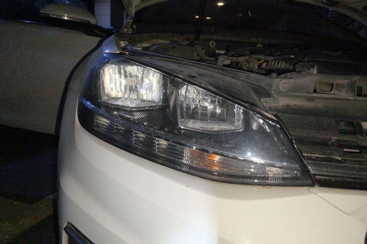 大众 高尔夫 2020款 280TSI DSG豪华型车身外观8