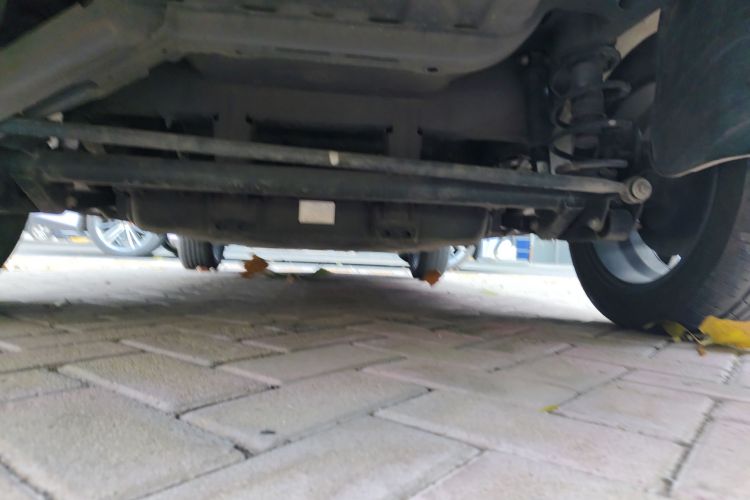 哪吒汽车 哪吒V 2022款 潮 400 Lite局部细节9009