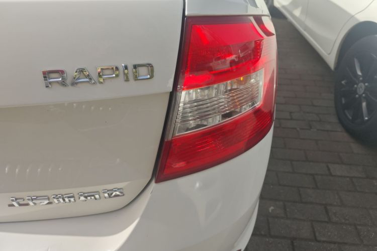 斯柯达 昕动 2016款 改款 1.6L 自动前行版车身外观6006