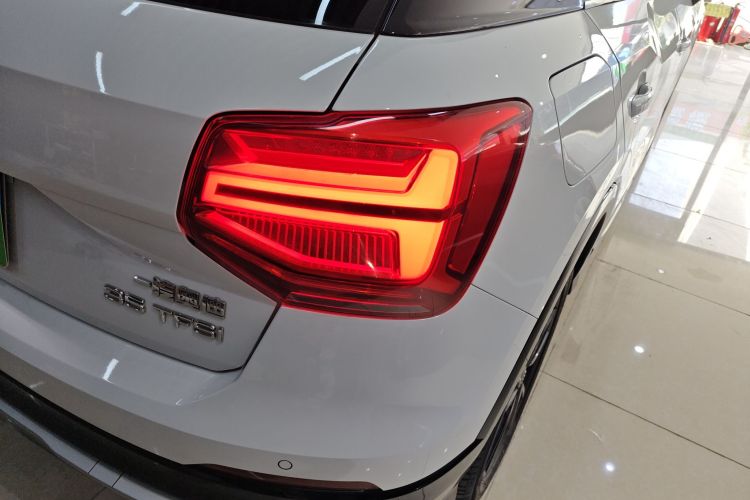 奥迪Q2L 2020款 35 TFSI 进取动感型车身外观6006