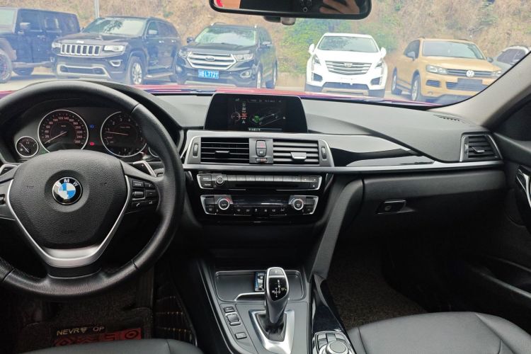 宝马3系 2017款 320Li M运动型局部细节16