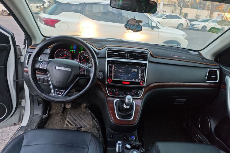 哈弗H6 2017款 红标 运动版 1.5T 手动两驱精英型中控内饰7002