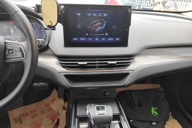 红旗E-QM5 2022款 431km 充电乐享版局部细节16