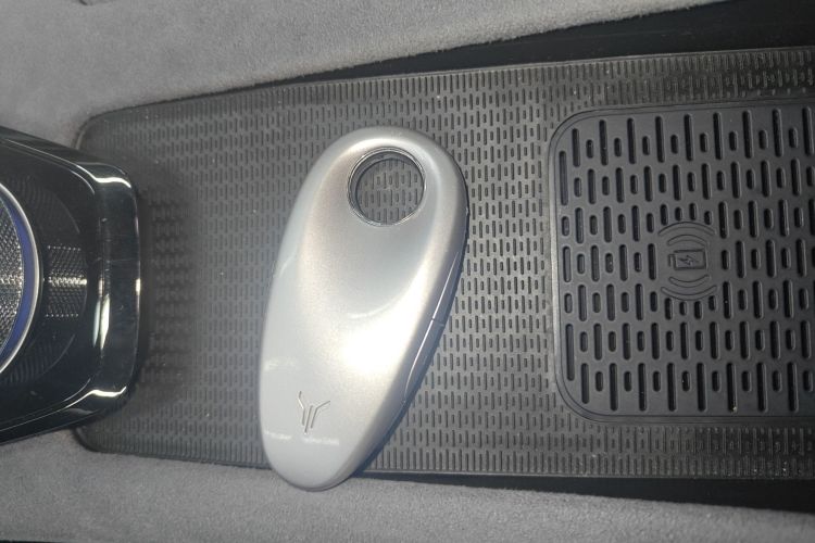 岚图汽车 岚图追光 2024款 PHEV 四驱超长续航行政版中控内饰11